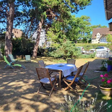 Ferienhaus Maison Merville-franceville-plage, 3 Pieces, 6 Personnes - Fr-1-465-82 Merville-Franceville-Plage
